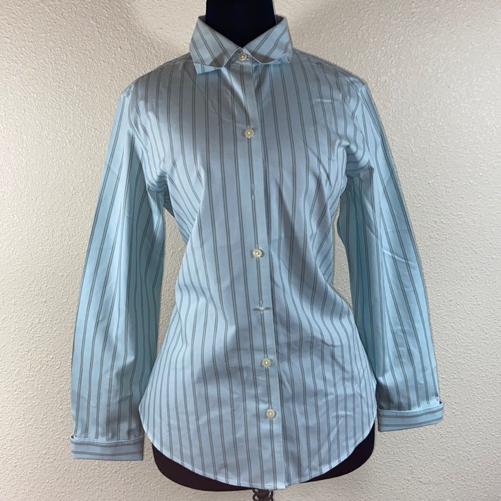 WRINKLE RESISTANT EDDIE BAUER WOMEN BLOUSE SIZE M